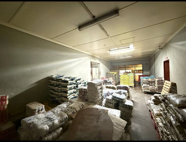 1,250M² RETAIL FOR SALE IN HILLBROW